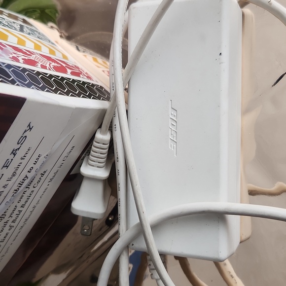 Bose Speaker - Picture 3 of 7